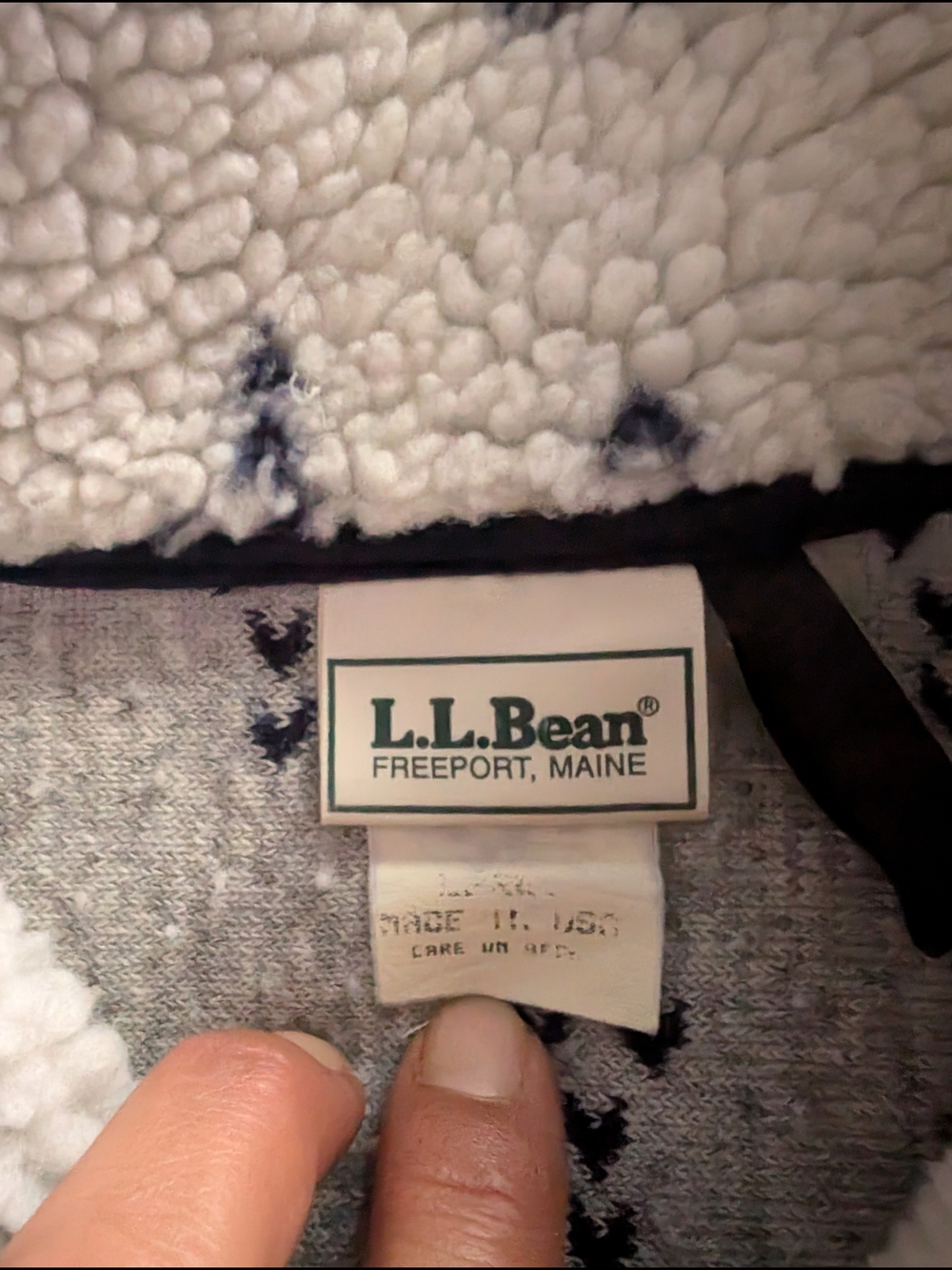 Vintage L.L. Bean Sherpa Pullover with Navy Nordic Pattern L - Picture 4 of 11